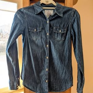 SO chambray blue denim button front shirt